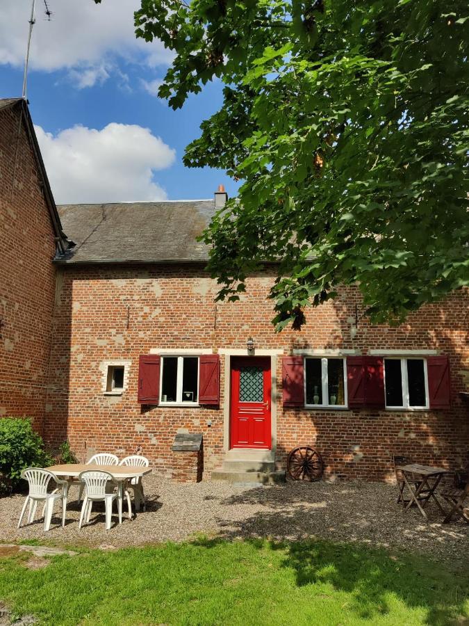 Uw Eigen Boerderij Bij Le Moulin De La Place Hargicourt Exterior foto